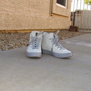 Size 4.5 Suede Converse